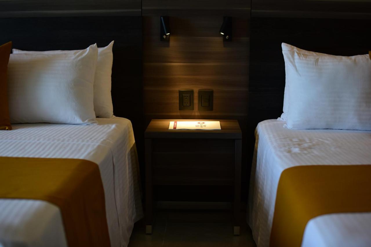 Western Riviera Hotel